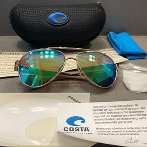 Costa Womens Loreto Sunglasses rose gold frame/green mirror polycarbonate lens